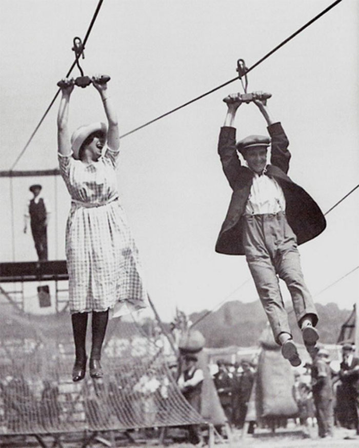 60 Inspiring Historic Pictures That Will Make You Laugh And Cry - A Couple Enjoys An Old-Fashioned Zipline, 1923