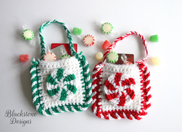 Christmas Candy Treat Bag free crochet pattern from Blackstone Designs for single crochet stitch crochet gift bag