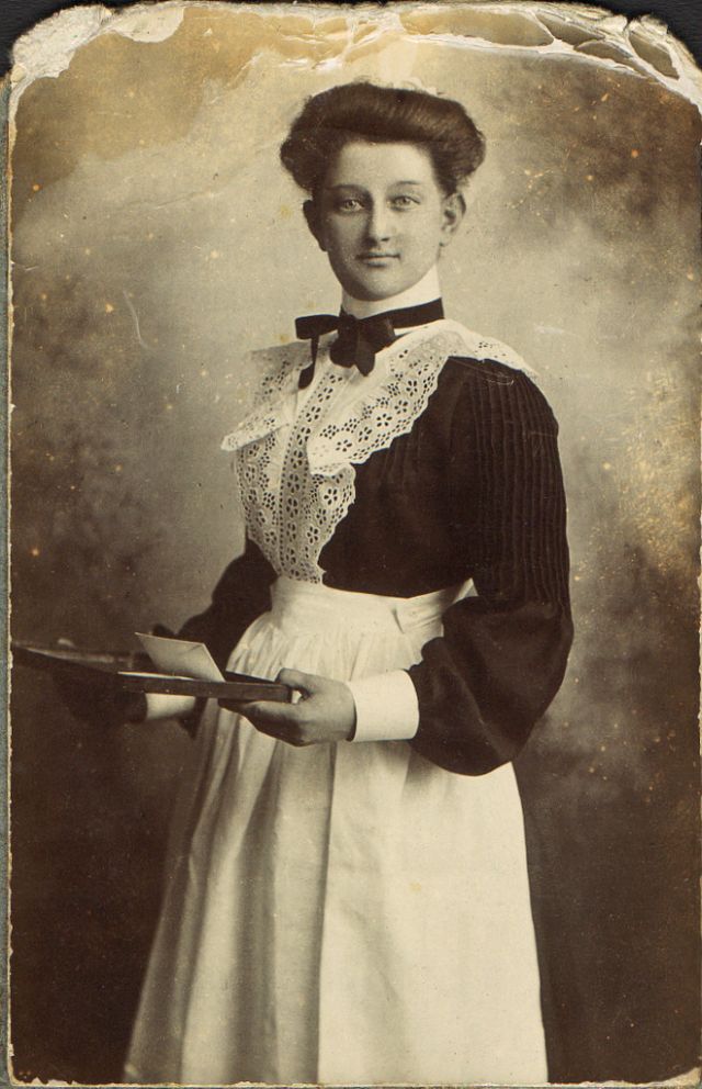 Beautiful Portraits of Edwardian Maids From the 1900s Vintage Everyday