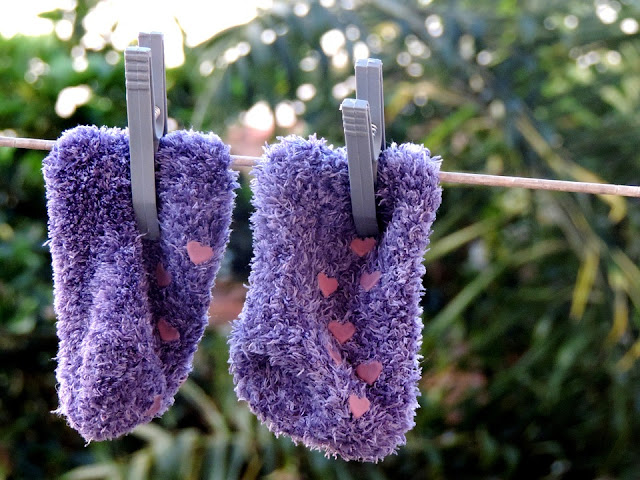 Image: Socks drying, by Waldryano on Pixabay