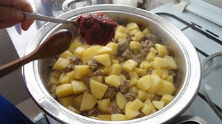 Dana Etli Patates Yemegi tarif nasıl yapılır resimli