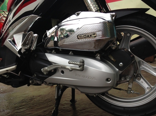 Mẫu sơn xe Airblade 125 màu đỏ đen