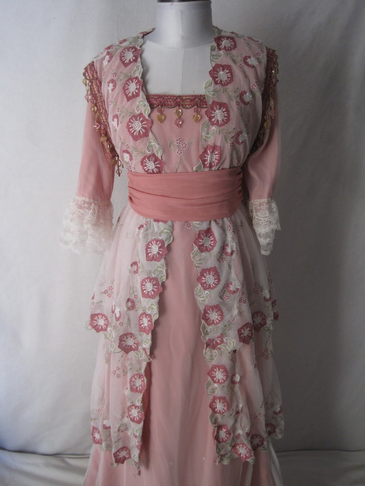 Once Upon A Costume: Marian the Librarian