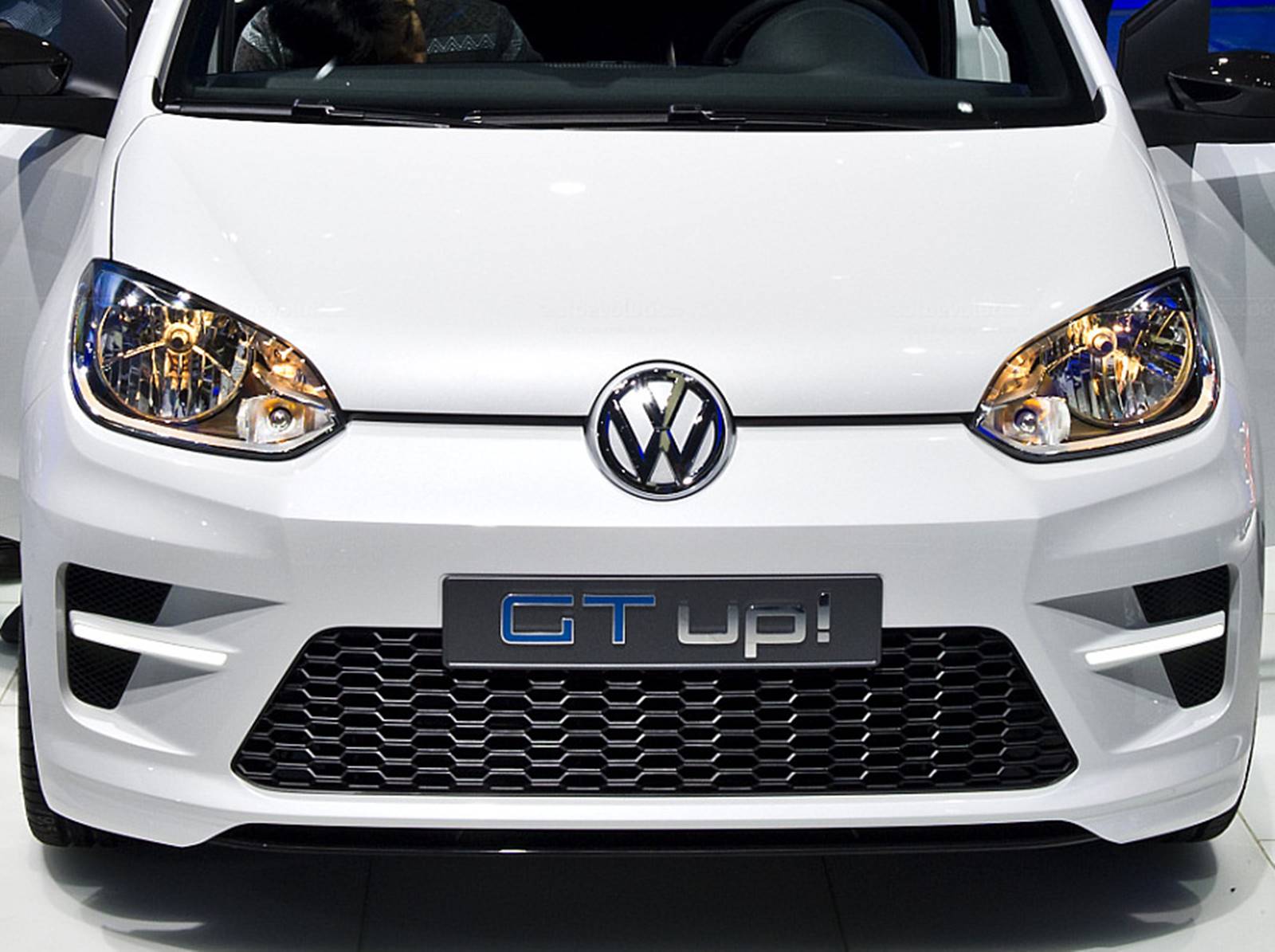 Volkswagen up! 2015 Turbo - interior