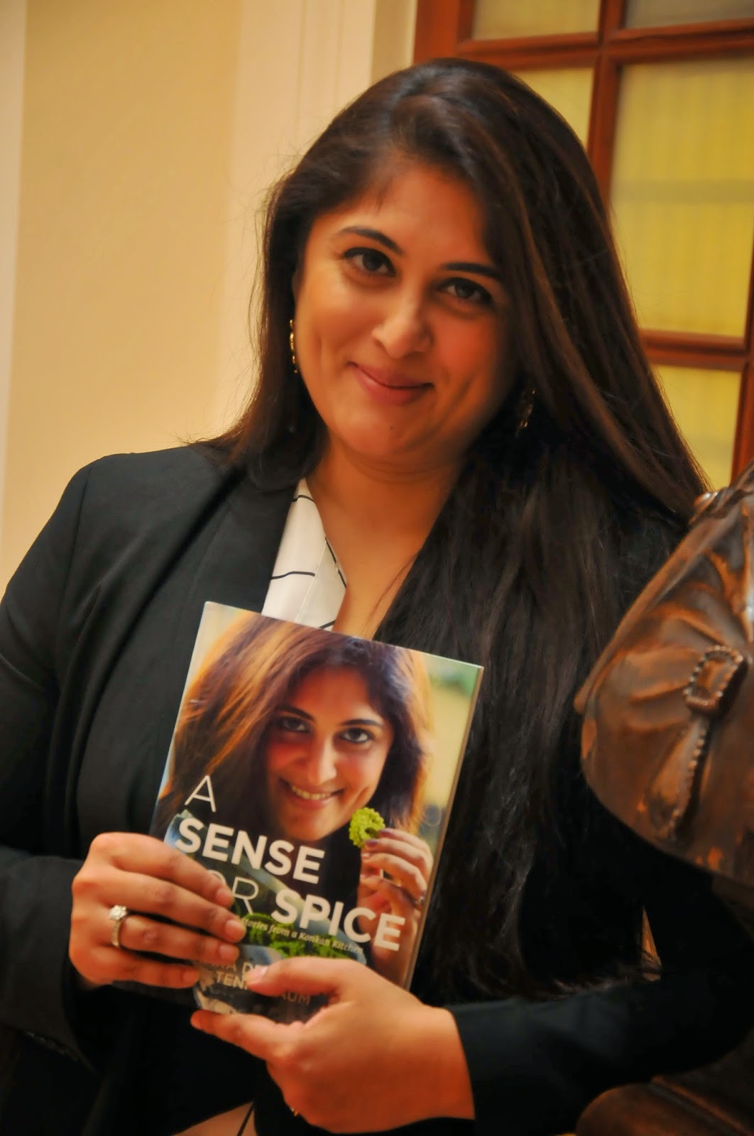 Tangy Sorbet: Mistress of Spice-Tara Deshpande