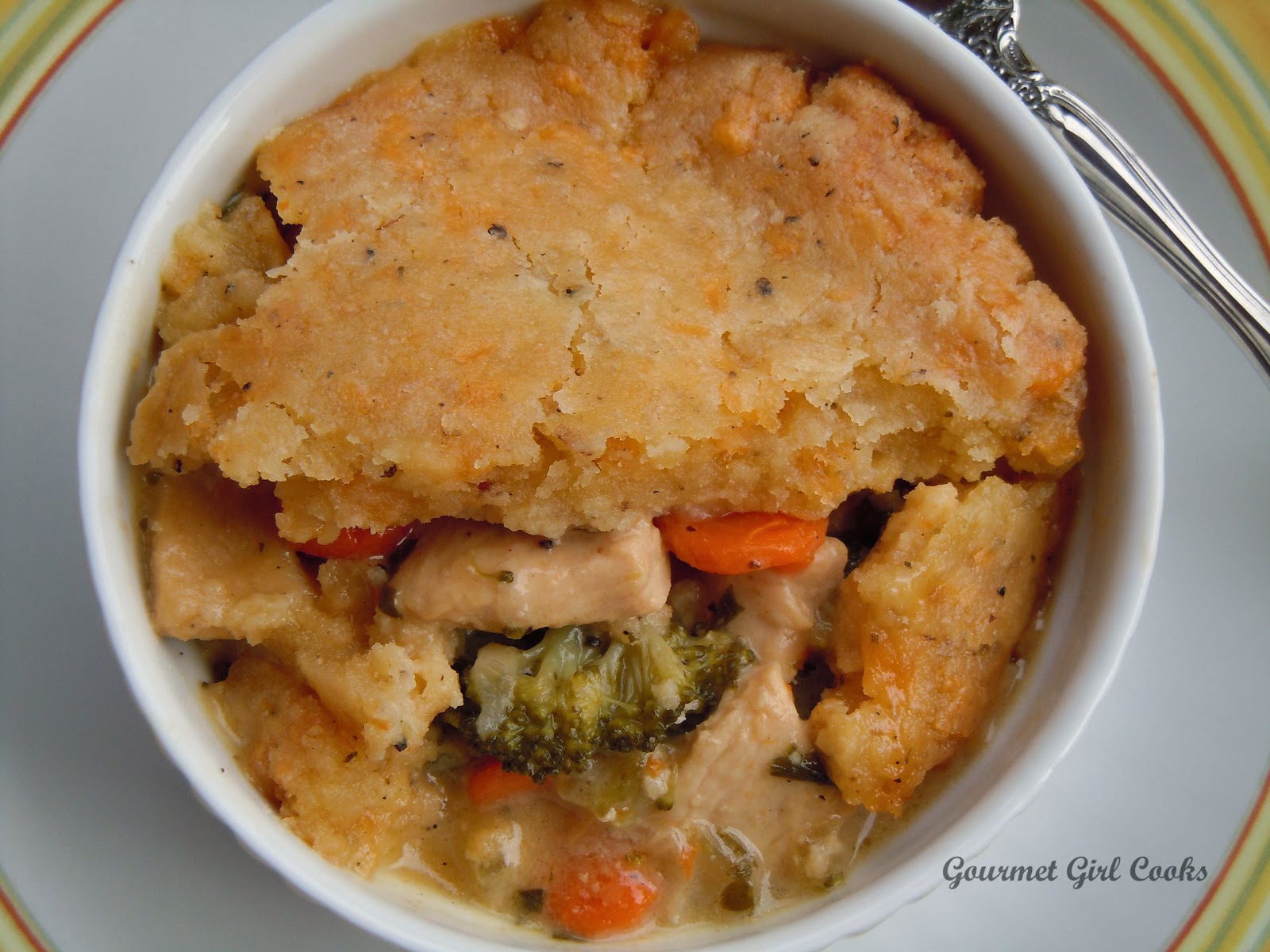 Gourmet Girl Cooks Chicken Pot Pie w/ Cheddar Herb Crust