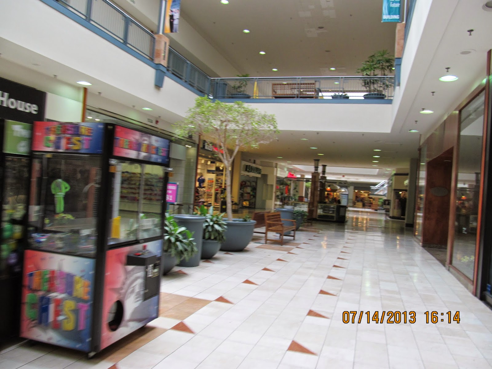 Trip to the Mall Lincoln Mall ( Matteson, IL)