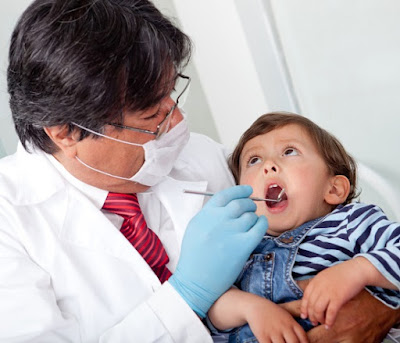 Tìm hiểu nguyên nhân răng mọc lệch ở trẻ