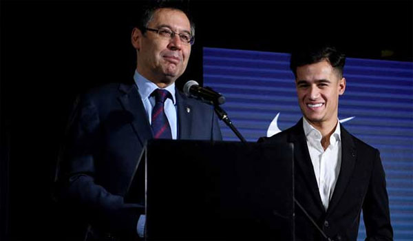 Coutinho ra mắt Barca: Mặc áo đấu huyền thoại, kết bè phái Messi 1 Coutinho ra mắt Barca: Mặc áo đấu huyền thoại, kết bè phái Messi 1