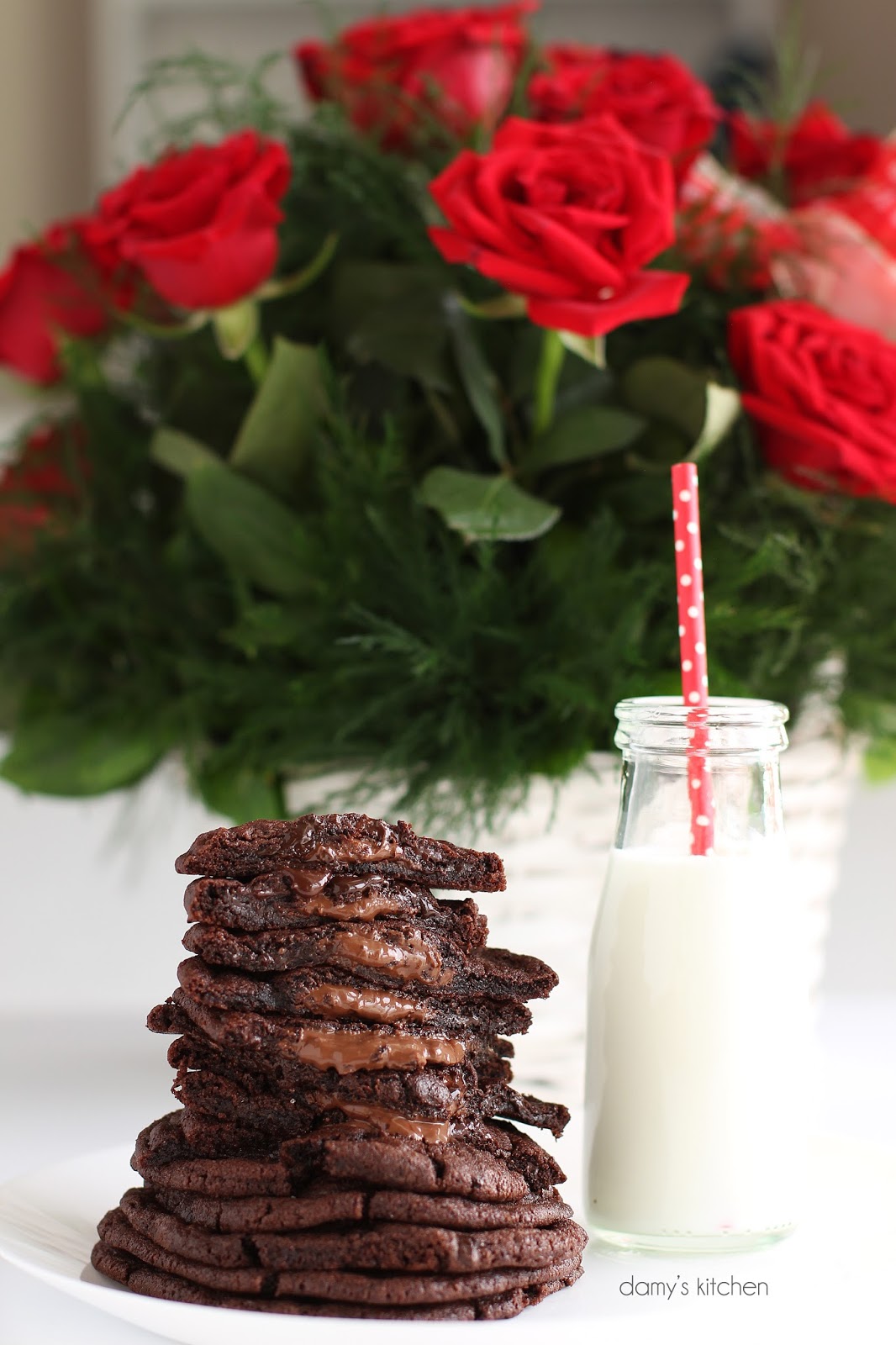 içi nutella dolgulu kurabiye