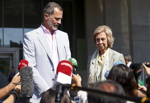 King Felipe went to Quiron University Hospital with his mother, Queen Sofia