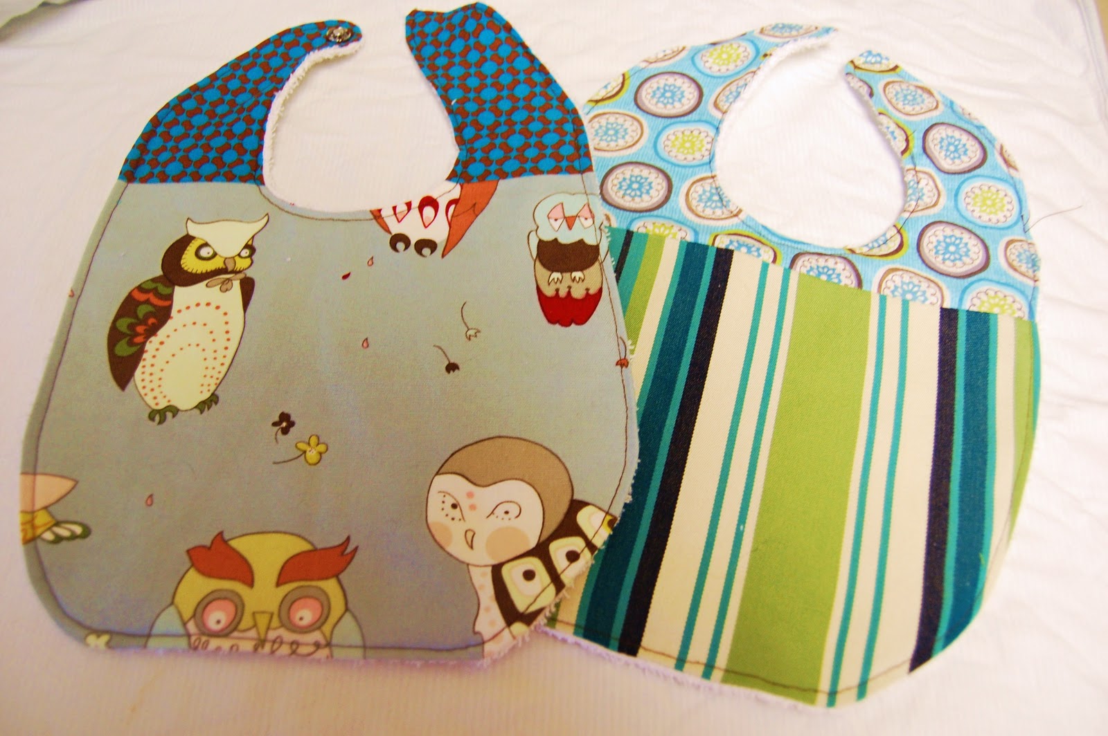 Thar She Sews! Scrappy bibs