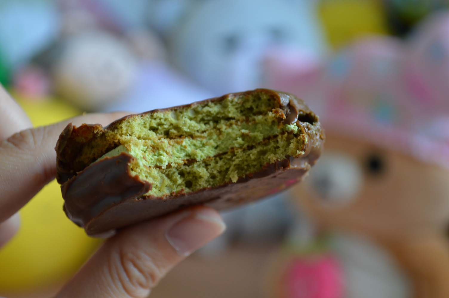 Matcha Choco Pie is One of the Bests Things Ever to Exist! 