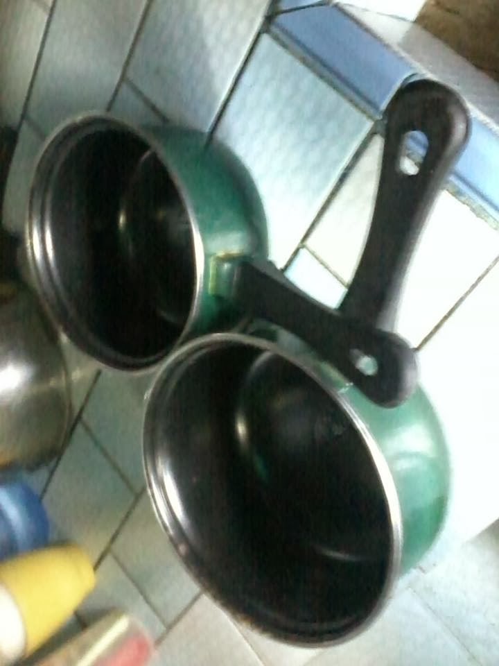 Conductors,Insulators, and Semiconductors in our kitchen