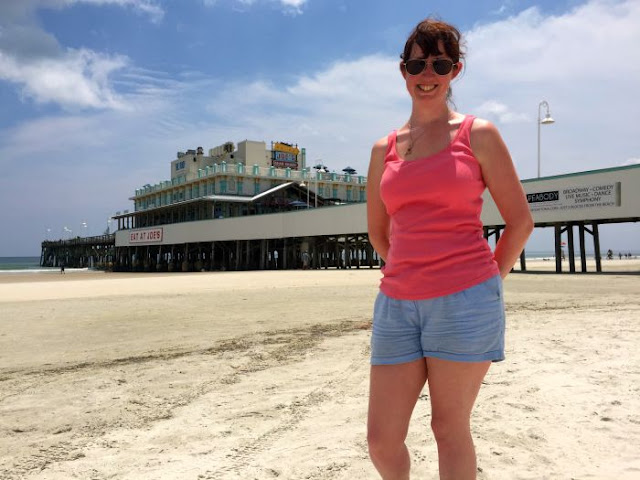 What's So Great About Florida Anyway P2 | Morgan's Milieu: Don't miss Joe's Crab Shack on the Pier at Daytona Beach