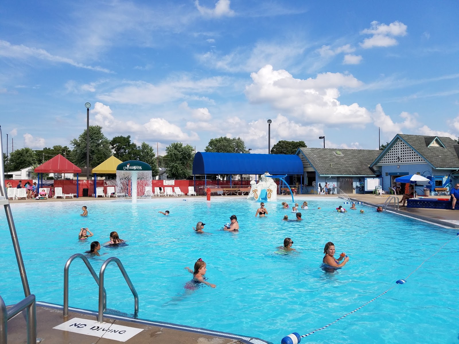 Play St. Louis Splash and Swimplex Pool, Union