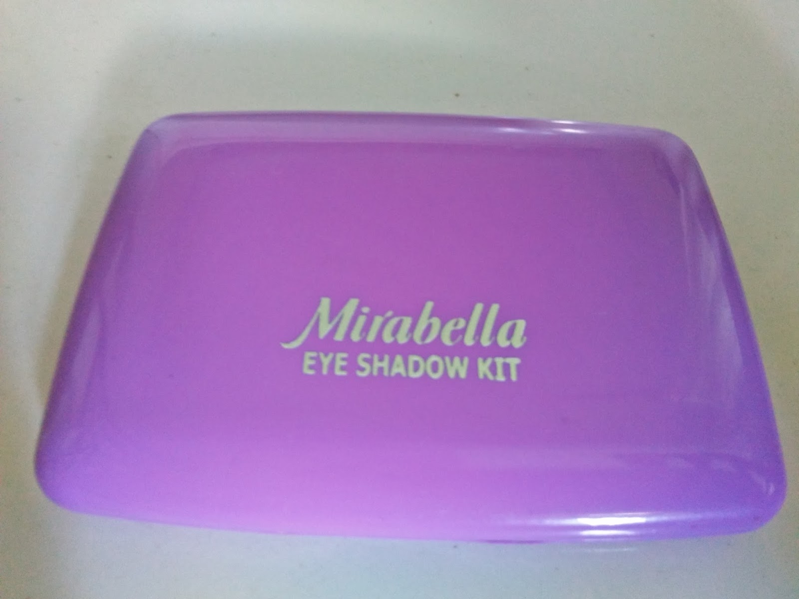 Nur Azizah Zeezee: [REVIEW] Mirabella Eyeshadow Palette