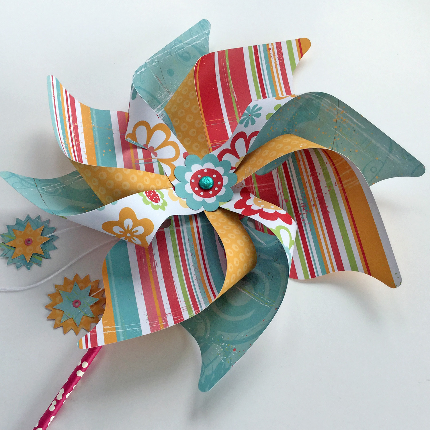 Silhouette UK Giant 3D Paper Pinwheel