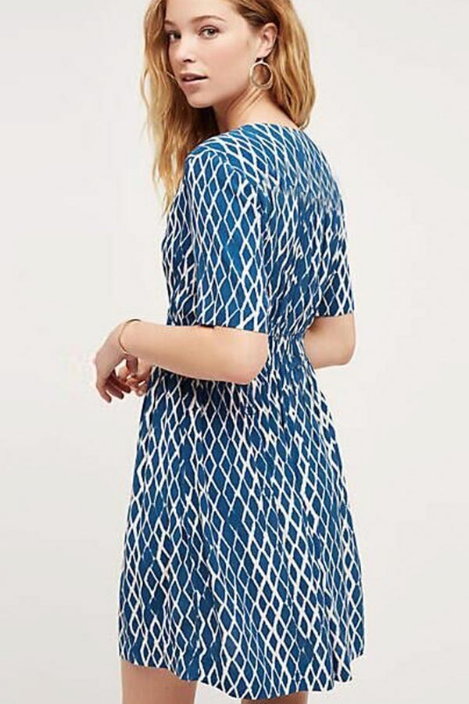 grace fashion blog: Blue Graphic Print Half Sleeve Chic Dress
