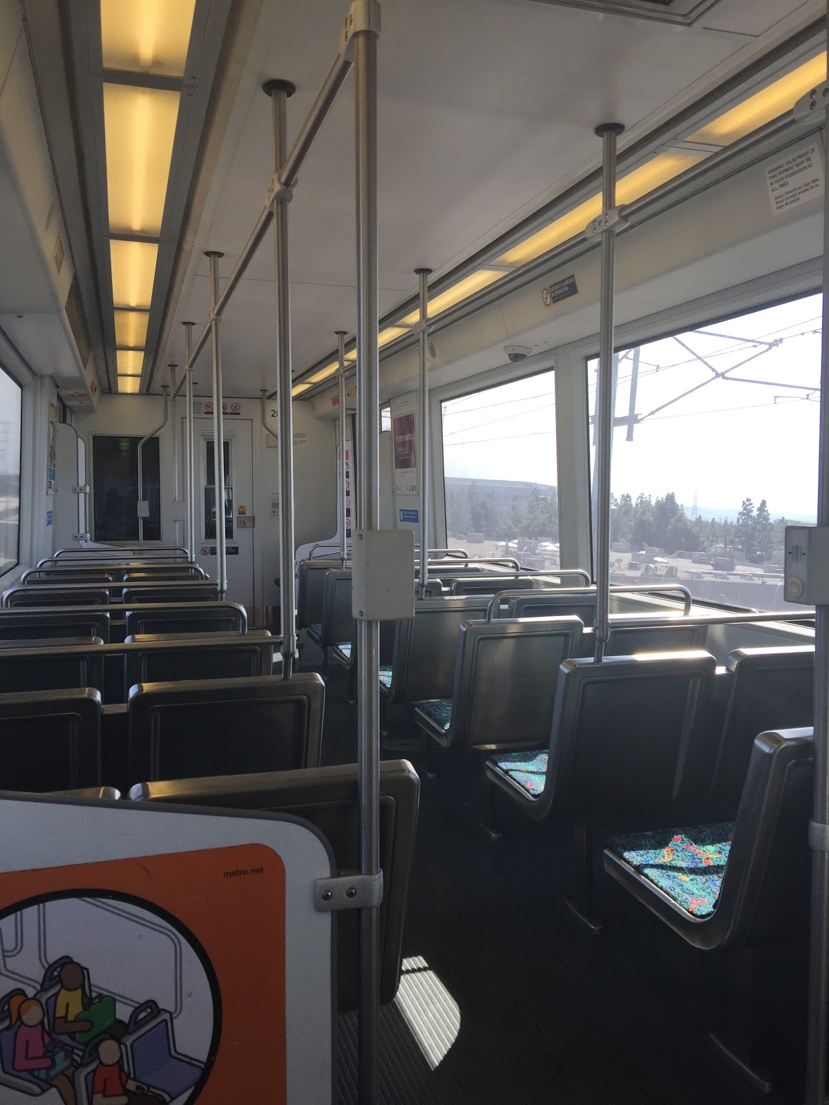 Aerohaveno LAX to Downtown Los Angeles by Public Transport