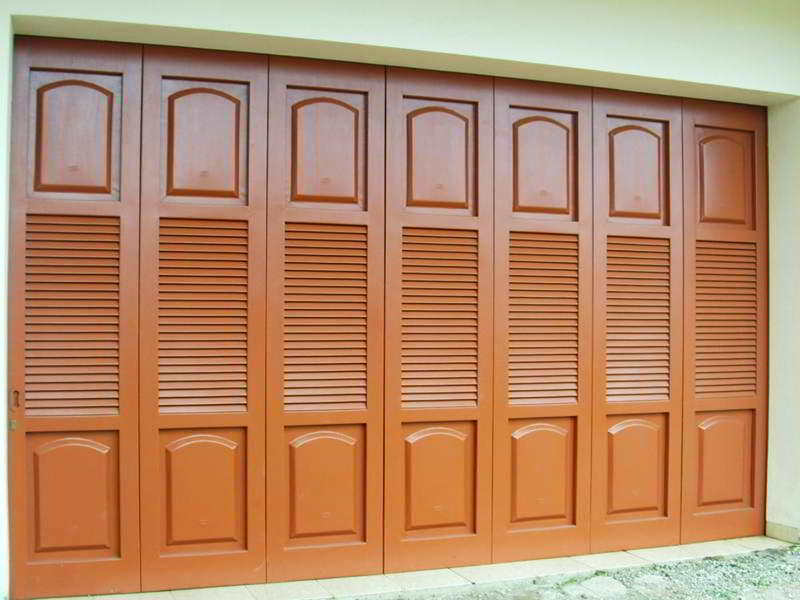 Contoh Model Desain Pintu Garasi Terbaru Contoh Model Desain Pintu Garasi Modern Terbaru