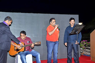 Javed Akhtar and Kunal Ganjawala at Audio release of 'Yeh Khula Aasmaan'