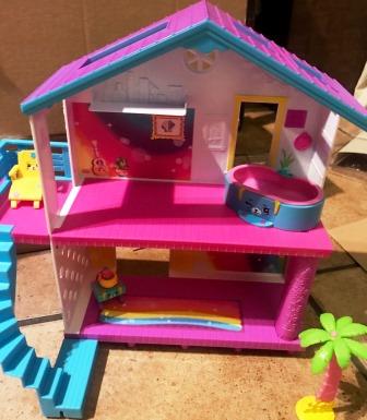 shopkins beach house playset