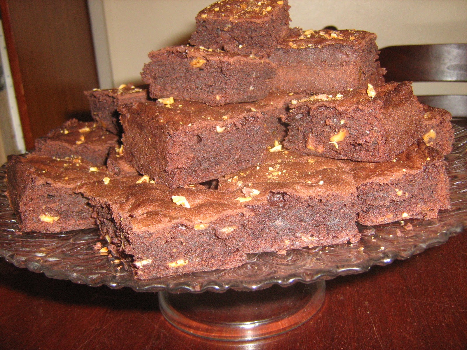 NomNom Nosh Indulgent chocolate fudge brownies with pecans
