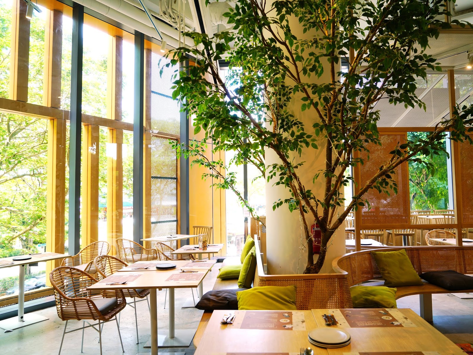 PinkyPiggu Baan Ying, Royal Square Novena The Great Baan Ying