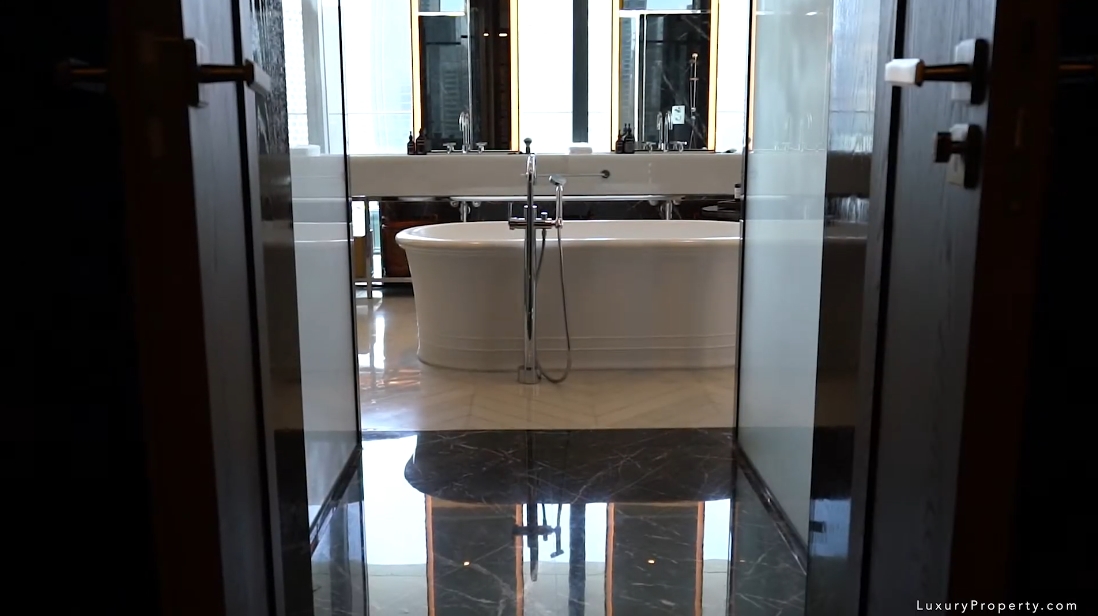 Tour Dorchester Hotel Dubai Penthouse vs. 33 Interior Design Photos