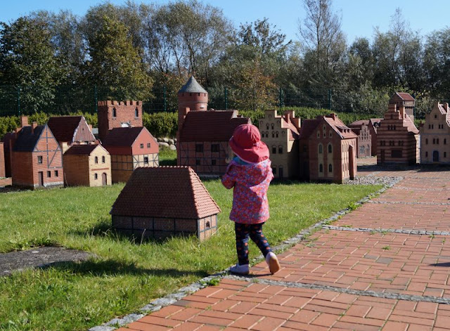 Die Tolk-Schau: Ein spannender Familien-Freizeitpark für Groß und Klein. Die Miniaturstadt Schleswig auf dem Gelände der Tolkschau ist spannend!