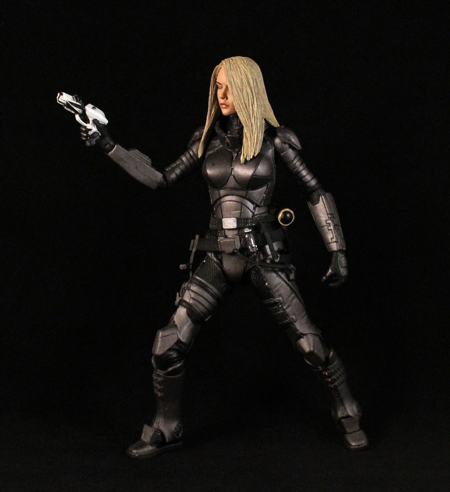 neca laureline