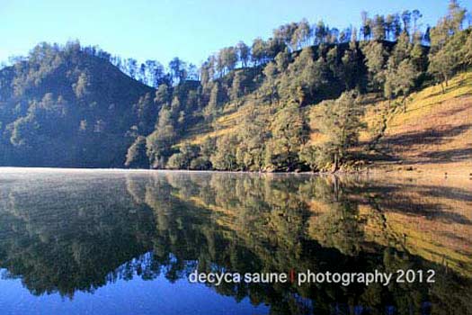 refleksi ranu kumbolo lumajang
