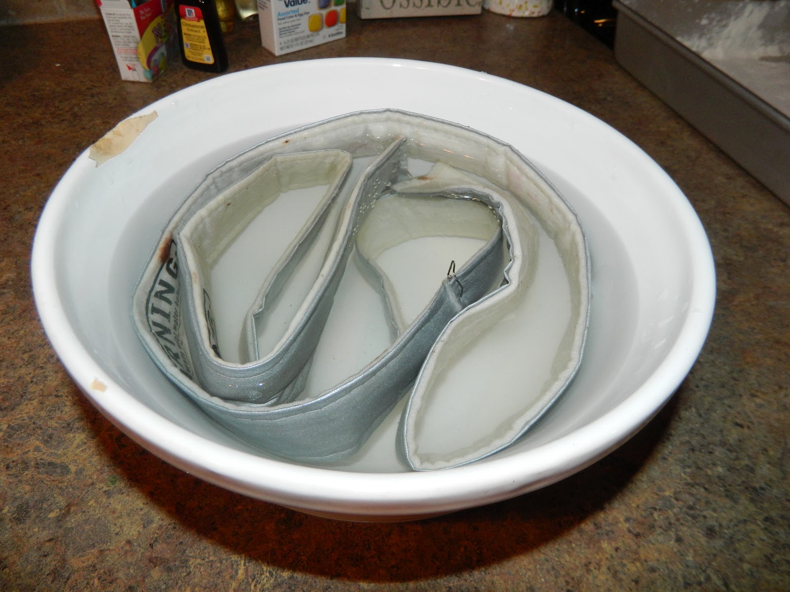 Blogger Traci LeBrun How to Bake a Sheet Cake Evenly. . Without Sinking!