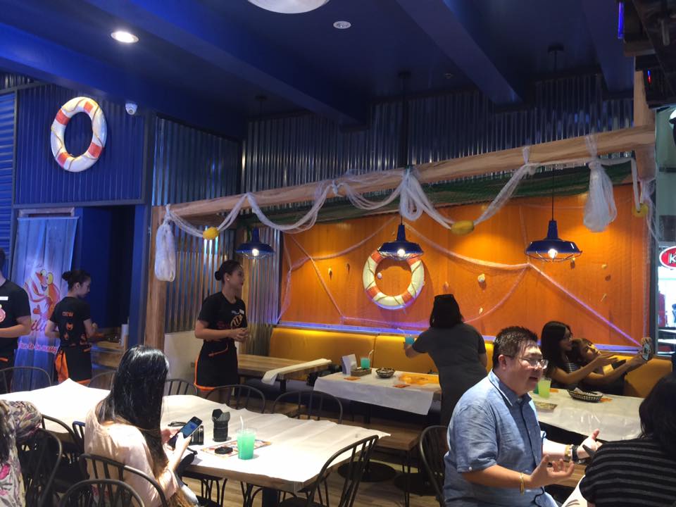 Blue Posts Boiling Crabs and Shrimps brings Davao's Best Seafood