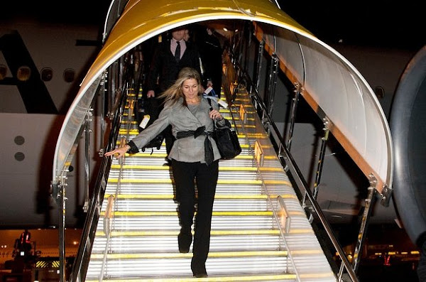 Newmyroyals Hollywood Fashion Dutch Queen Maxima Visits Pakistan Arrival