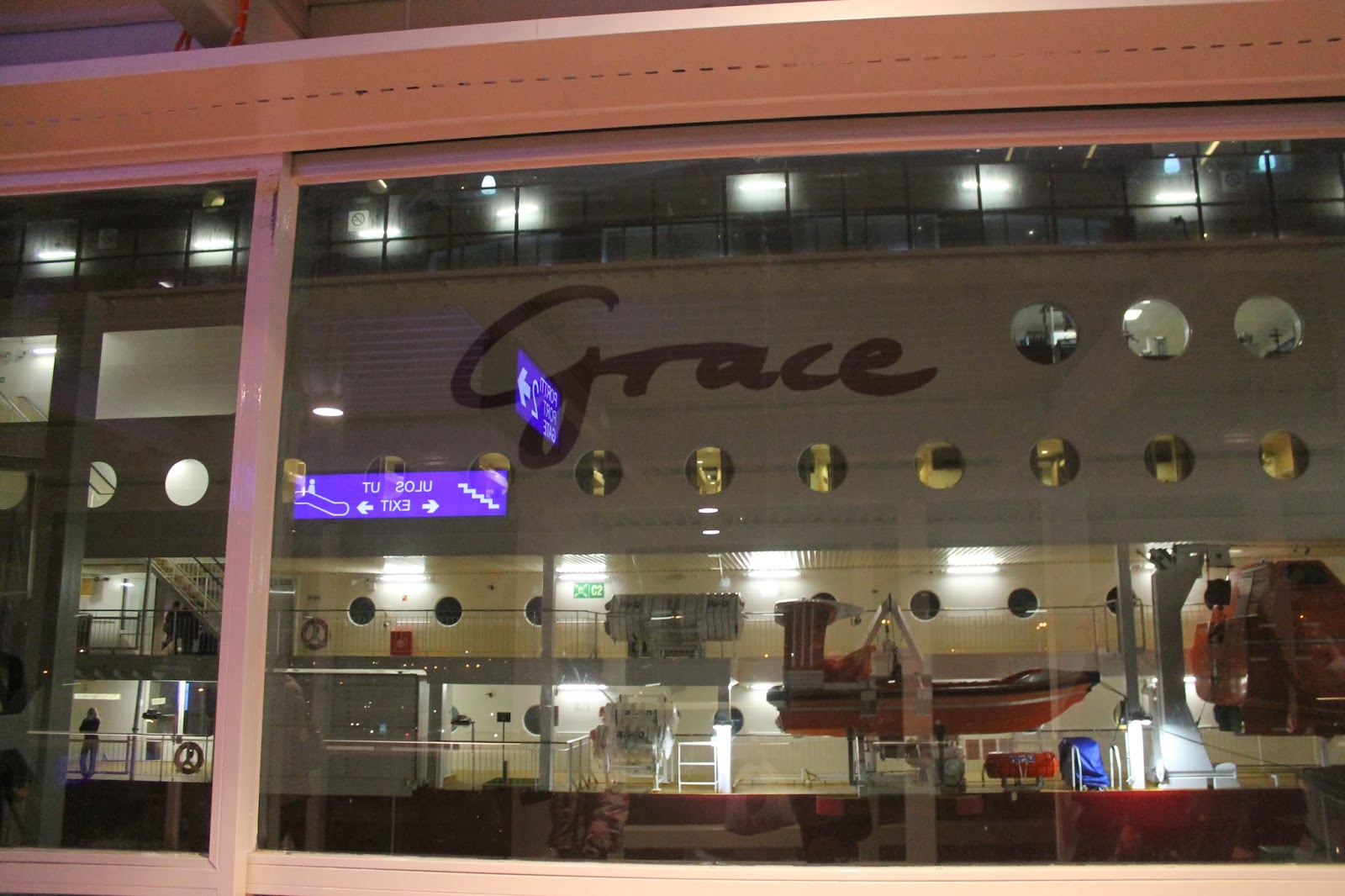 Laivafanittajat Viking Grace 2627.10.2013