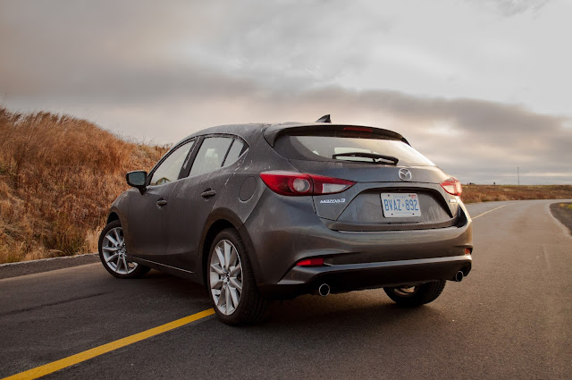 2017 Mazda 3 2017 Mazda 3 Sport GT Hatchback Machine Grey rear