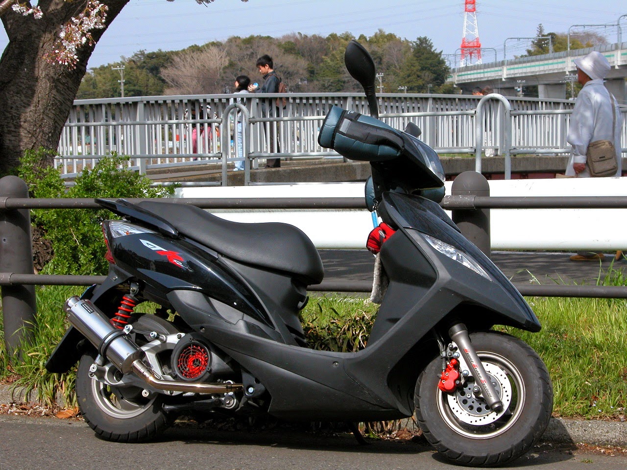 Blueskyfuji 原付二種スクーターカスタムが流行った理由
