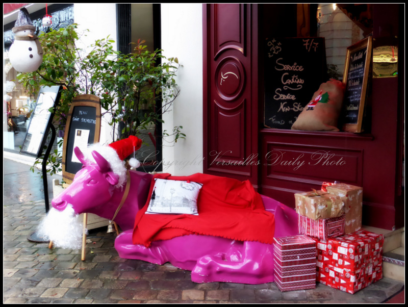 VersaillesDailyPhoto blog: La vache Noël