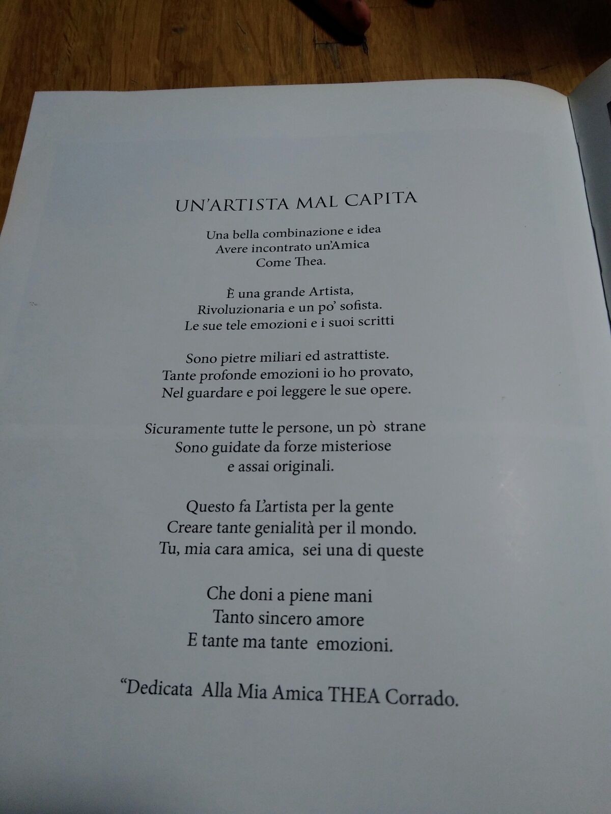 Datazione di un amico è una cattiva idea