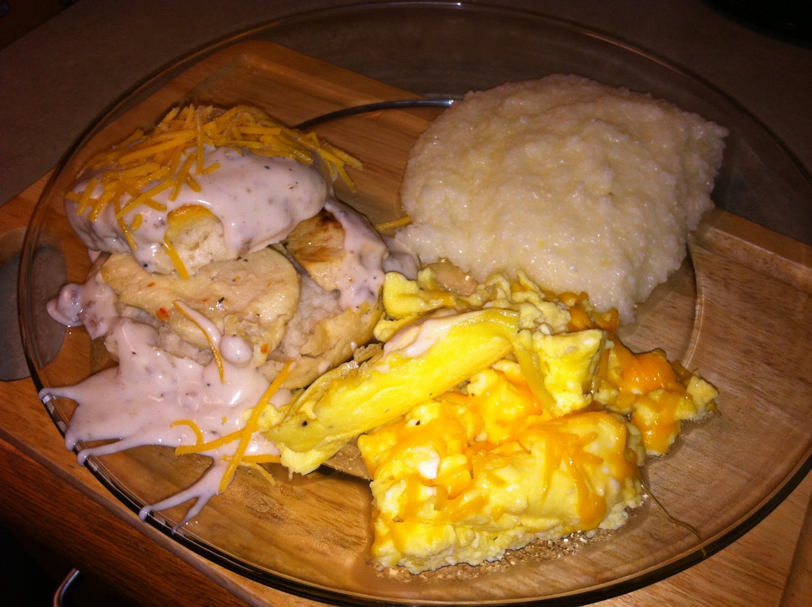 Meals 25 or Less Chicken Biscuit with Eggs and Grits