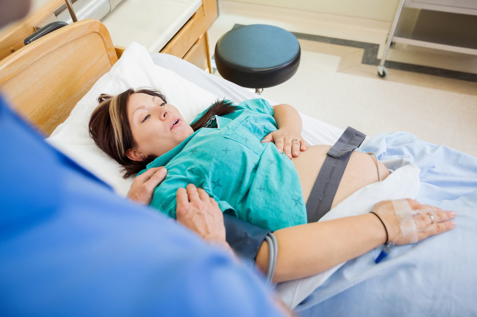 кладут ли беременных в больницу