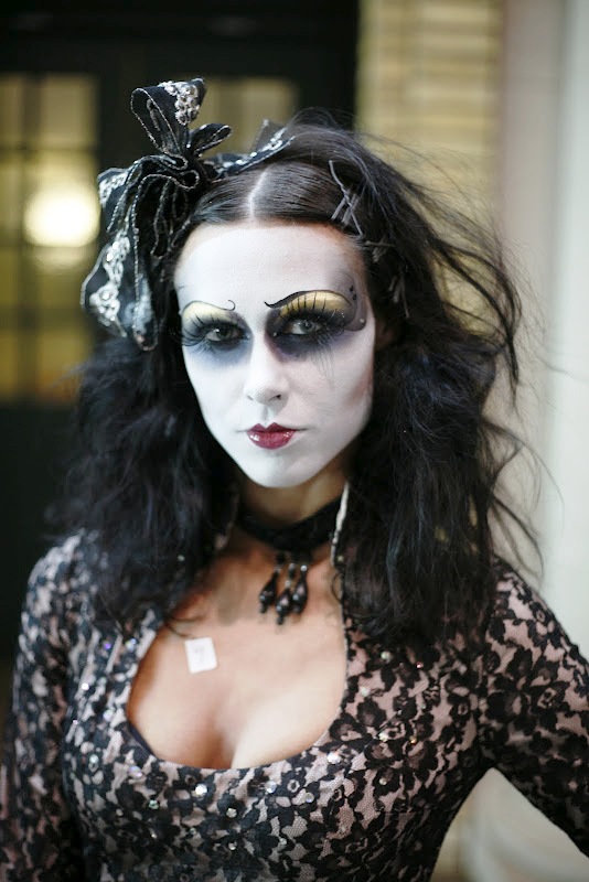 Happy Halloween Day: 30 Gothic Halloween Makeup Ideas