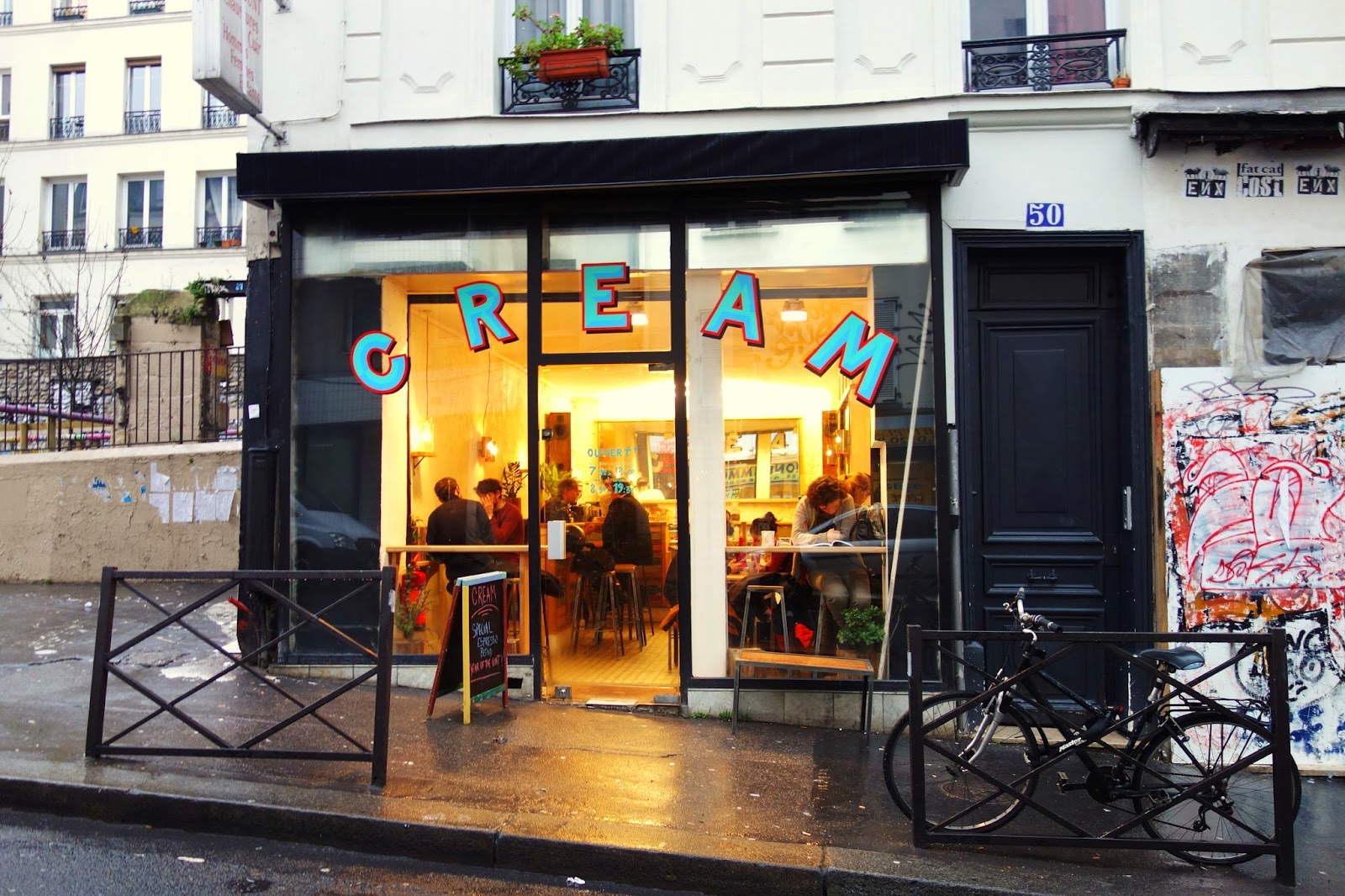 Mes Adresses Cream, le coffee shop gets on top 50 rue de Belleville Paris 20 Paris la douce