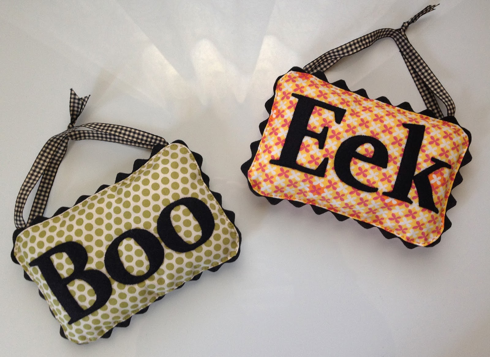 KBB Crafts & Stitches Mini Halloween Pillows