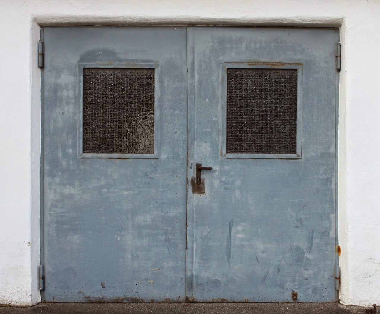 Rust double doors фото 98
