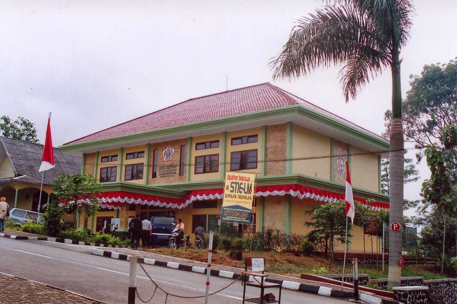 Gedung Rektorat IAILM