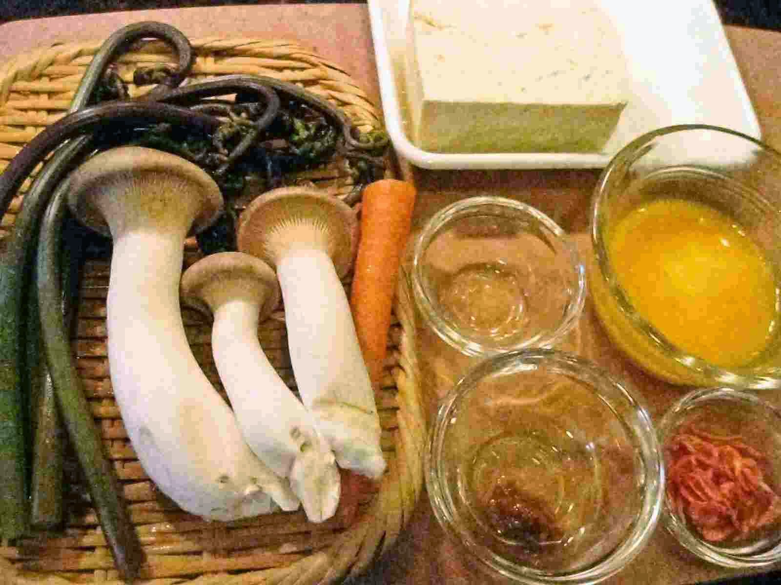 Recipes for Tom Warabi to eringi no iridofu / scrambled tofu with