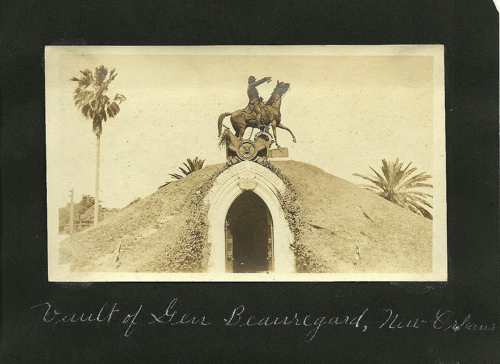 18 Rare Photographs Document Street Scenes of New Orleans in 1923